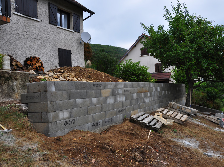 Construire mur Besançon